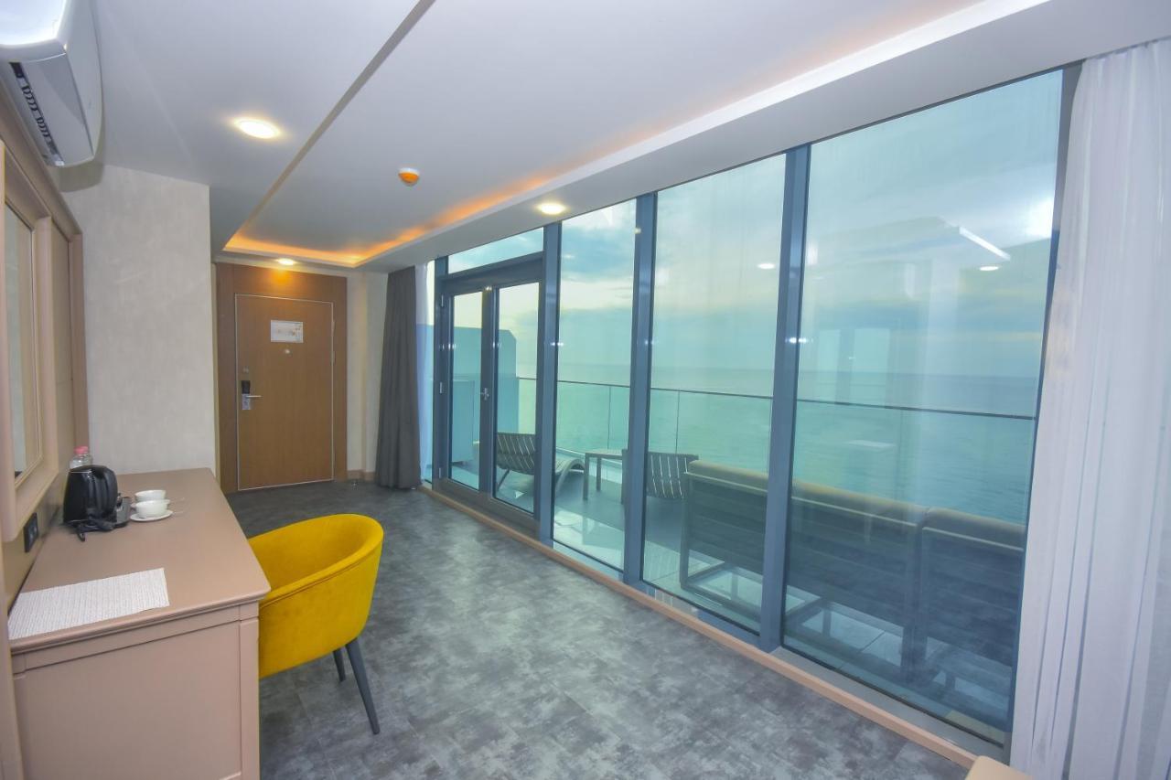 Batumi View Luxury Hotel ภายนอก รูปภาพ