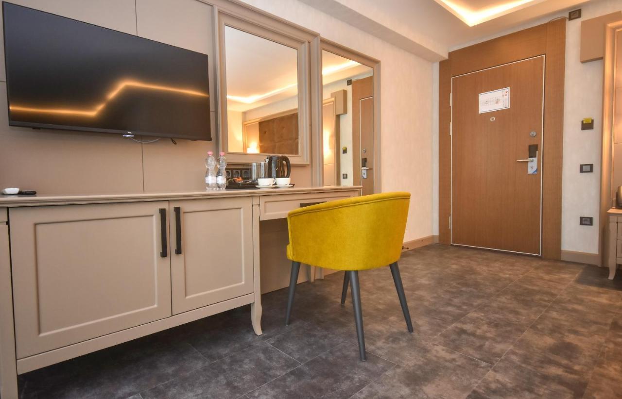 Batumi View Luxury Hotel ภายนอก รูปภาพ