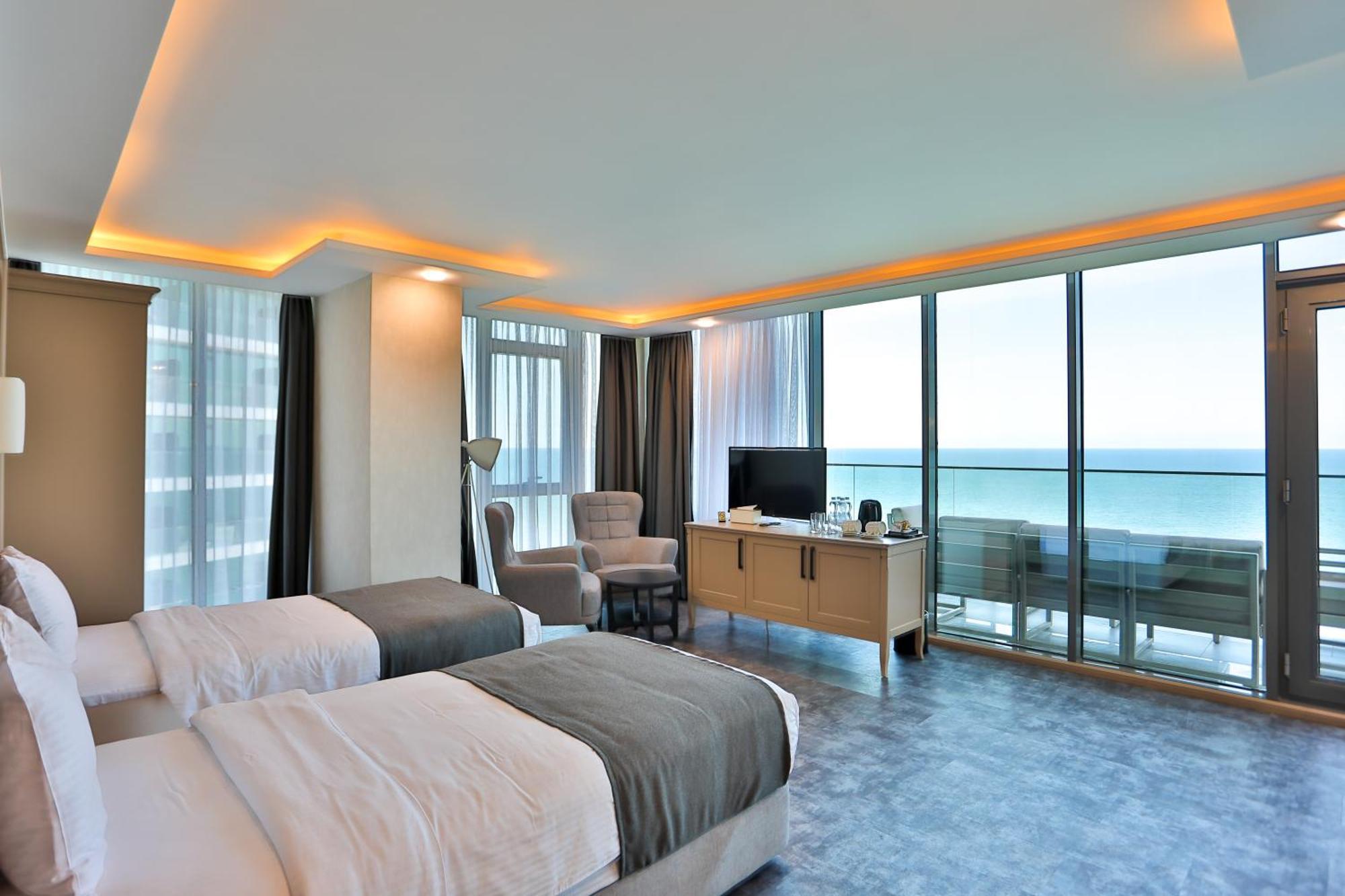 Batumi View Luxury Hotel ภายนอก รูปภาพ