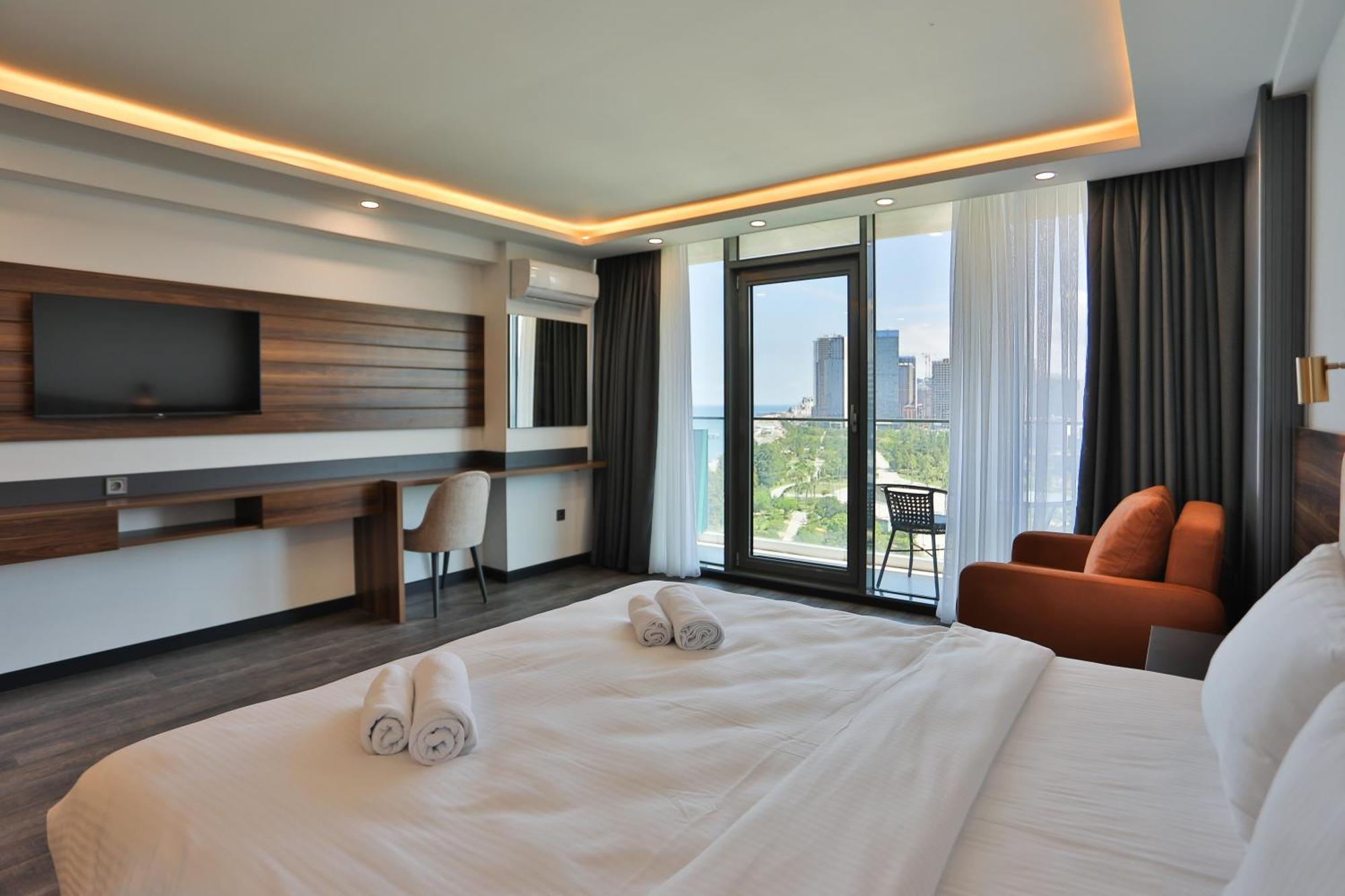 Batumi View Luxury Hotel ภายนอก รูปภาพ